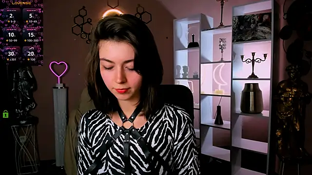 kitniss dreamy online show from November 16, 2025, 8:46 pm