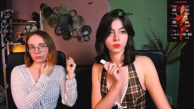 kitniss dreamy online show from December 3, 2025, 1:32 pm