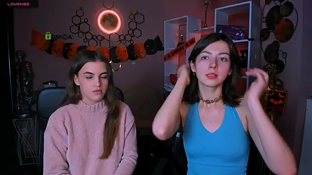 kitniss dreamy online show from October 27, 2025, 1:23 pm