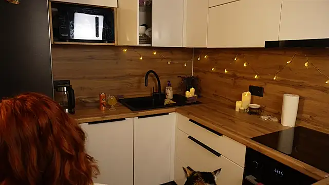 eliz gallen online show from November 13, 2025, 6:56 pm