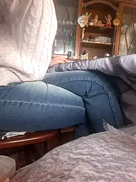 TigreBianca27 online show from October 22, 2025, 3:00 pm