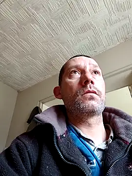 frederic198 online show from April 3, 2026, 12:44 pm