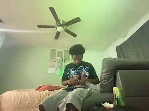 dmmeformerch online show from April 3, 2026, 10:49 pm