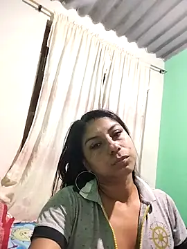 AnggelicaSwan21 online show from October 3, 2025, 1:20 am