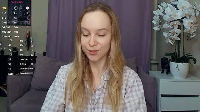 SoonMoor online show from March 4, 2026, 7:21 pm