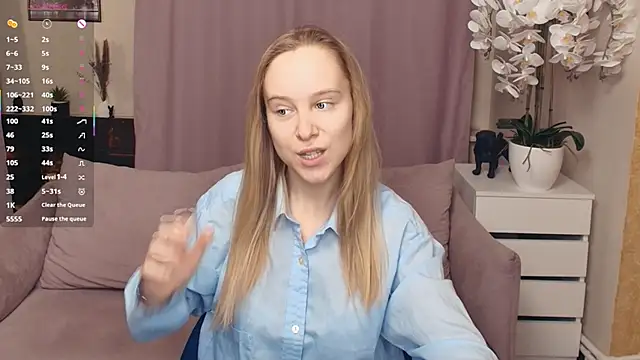 SoonMoor online show from February 2, 2026, 7:02 pm