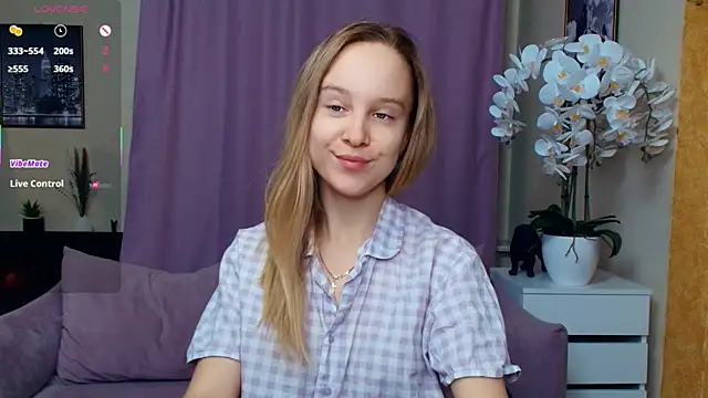 SoonMoor online show from April 9, 2026, 6:36 pm