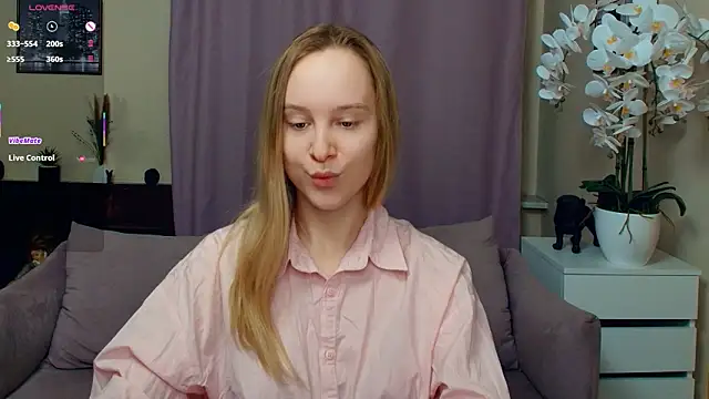 SoonMoor online show from February 22, 2026, 7:48 pm