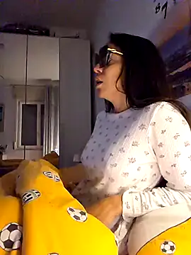 sexy7883 online show from November 16, 2025, 6:40 am