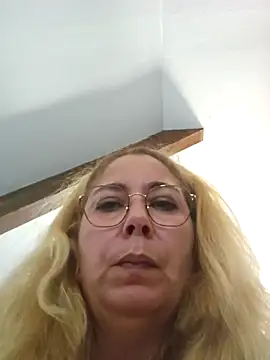 misscokine666 online show from October 1, 2025, 8:24 pm