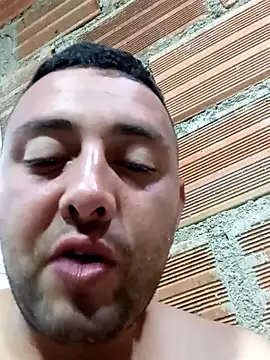 angelitocalientico online show from November 3, 2025, 3:23 am