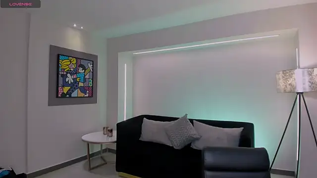 Snapshot of SussyBellX chatting on December 2, 2025, 8:43 pm SussyBellX online show from December 2, 2025, 8:43 pm