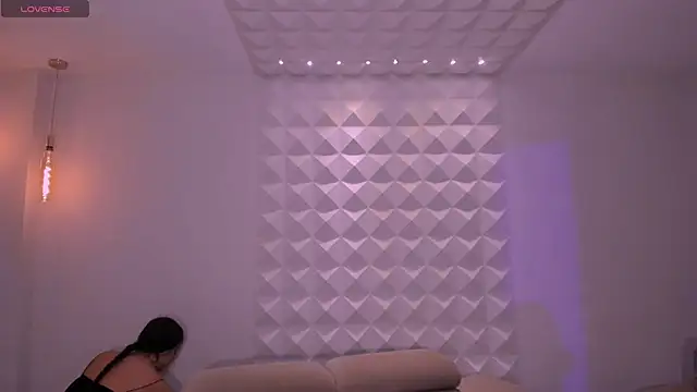 Snapshot of SussyBellX chatting on October 28, 2025, 10:31 pm SussyBellX online show from October 28, 2025, 10:31 pm