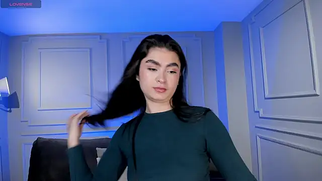 LucyWeiss  online show from October 19, 2025, 6:32 pm