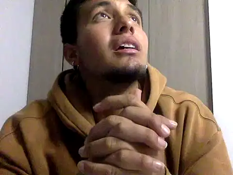 Snapshot of KianxxTeach chatting on September 15, 2025, 7:42 am KianxxTeach online show from September 15, 2025, 7:42 am