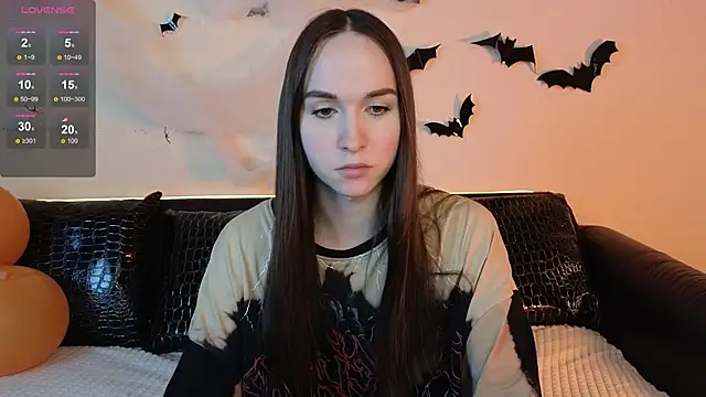 Angeel Kate online show from November 1, 2025, 7:30 pm