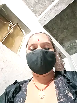 suhani sharmj online show from December 3, 2025, 4:50 pm