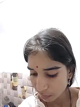 Hot-Soniya2 online show from October 9, 2025, 6:52 pm