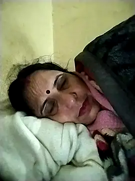 Snapshot of Hot_liya54 chatting on February 5, 2026, 12:39 am Hot liya54 online show from February 5, 2026, 12:39 am