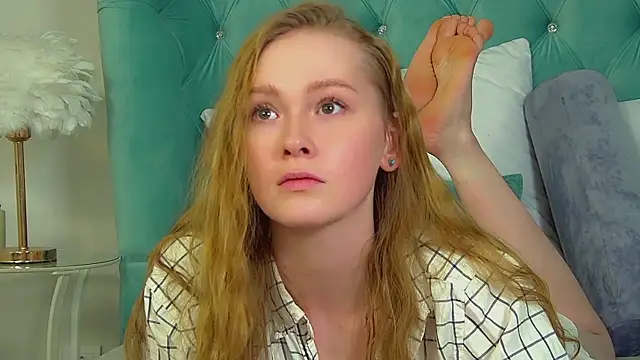 AgataFoxley online show from January 19, 2026, 6:39 am