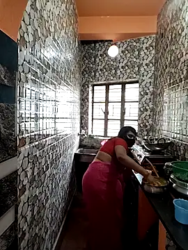 naughty nataasa online show from November 25, 2025, 7:52 am