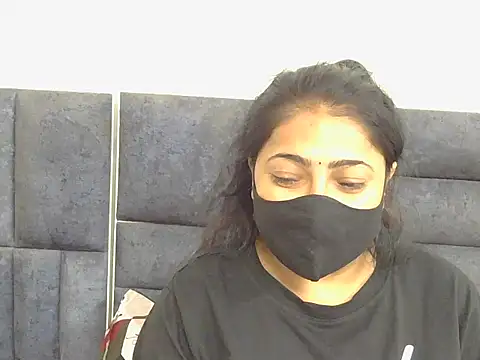 Cute Girl51 online show from November 15, 2025, 10:36 pm