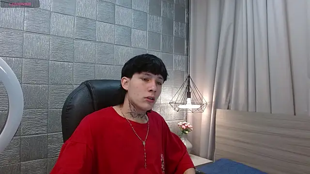 Iantwink18 online show from October 14, 2025, 2:07 pm