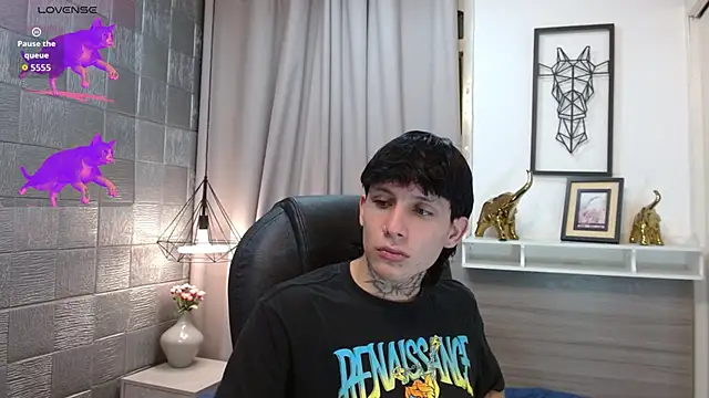 Iantwink18 online show from October 24, 2025, 8:08 pm