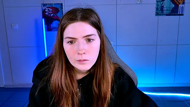 AliceCUNTach online show from October 31, 2025, 5:04 am