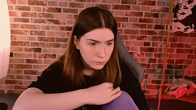 AliceCUNTach online show from November 9, 2025, 5:11 am