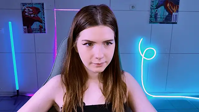 AliceCUNTach online show from September 18, 2025, 5:10 am