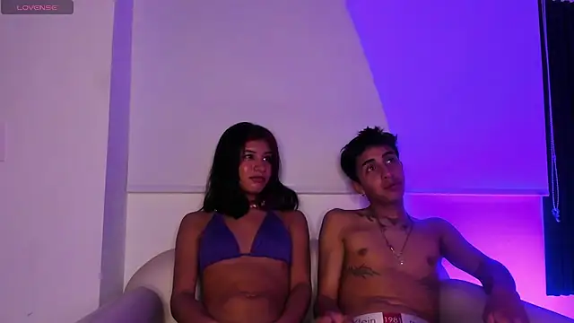 Amy Fox03 online show from October 27, 2025, 1:01 pm