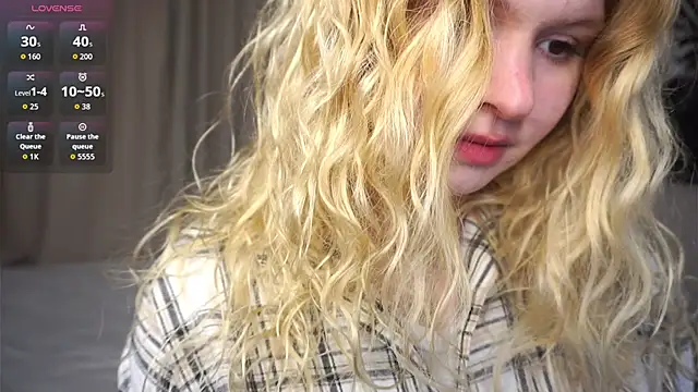 ShontaWasilko online show from September 20, 2025, 5:18 pm