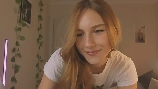 Vegas V online show from September 21, 2025, 3:17 pm