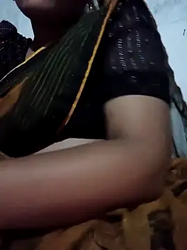 Hot lali 555 online show from September 20, 2025, 3:28 pm