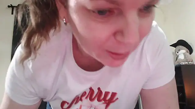 Snapshot of aussiepeaches chatting on February 1, 2026, 11:52 am aussiepeaches online show from February 1, 2026, 11:52 am