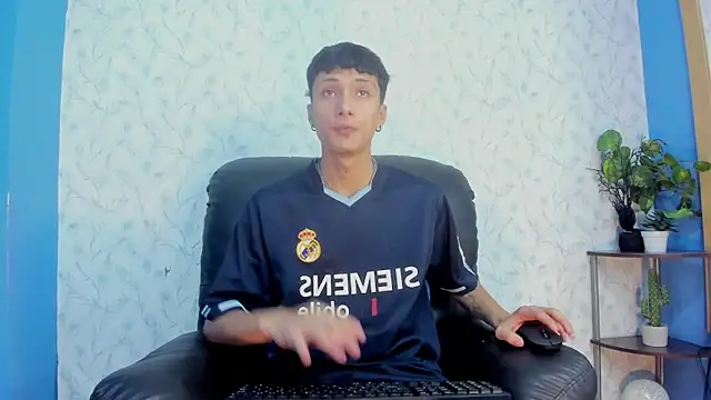 Lean Portman online show from June 16, 2026, 3:12 pm