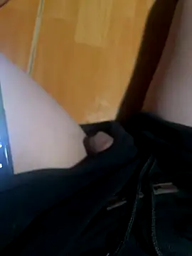 Snapshot of dogslavehf chatting on November 9, 2025, 3:16 pm dogslavehf online show from November 9, 2025, 3:16 pm