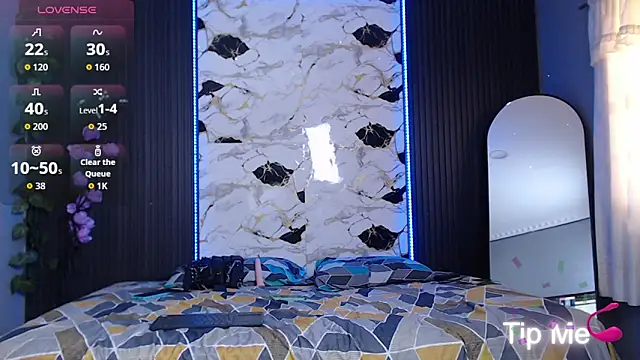 SpicyBoys X online show from September 11, 2025, 7:03 pm