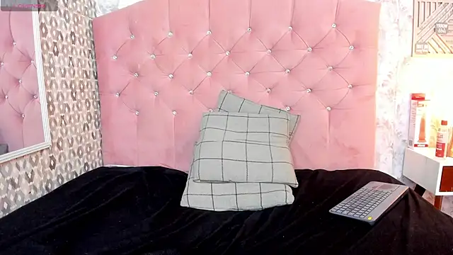 Snapshot of arion_sherwind chatting on November 4, 2025, 8:18 am arion sherwind online show from November 4, 2025, 8:18 am