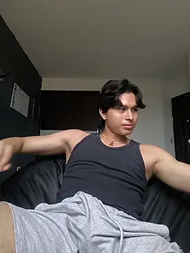 TeddyBear 07 online show from November 4, 2025, 12:31 pm