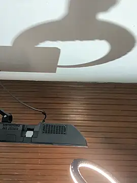 Adele Pinkk online show from October 31, 2025, 10:56 am