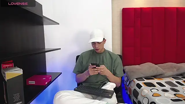 Cady Hot online show from October 27, 2025, 8:43 pm