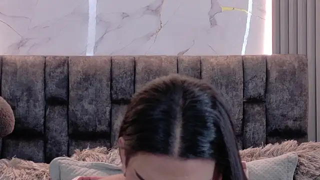 Ava Cristi online show from April 15, 2026, 3:01 am