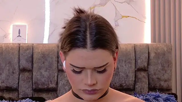 Snapshot of Ava_Cristi chatting on September 27, 2025, 8:04 pm Ava Cristi online show from September 27, 2025, 8:04 pm