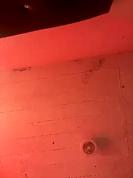 Wenlop online show from October 20, 2025, 5:46 pm