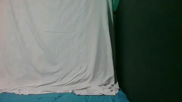 alisson  wood online show from November 28, 2025, 7:03 pm