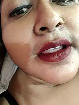 hotbhabhi011 online show from September 30, 2025, 2:28 am