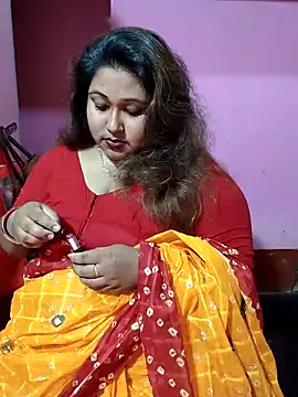 Snapshot of hotbhabhi011 chatting on February 14, 2026, 11:10 am hotbhabhi011 online show from February 14, 2026, 11:10 am