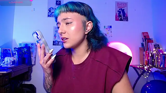 AlmaNanax online show from November 27, 2025, 1:50 am